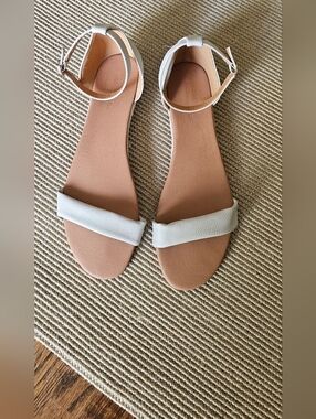 Dream Pairs Women's Ankle-Strap Flat Buckle Sandals - Cream Color - Size 11